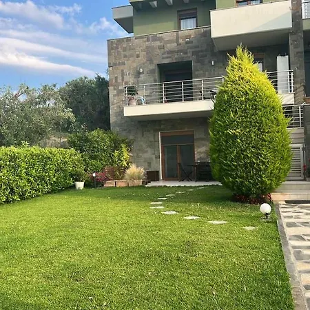 Angelo's Elegant Summer House