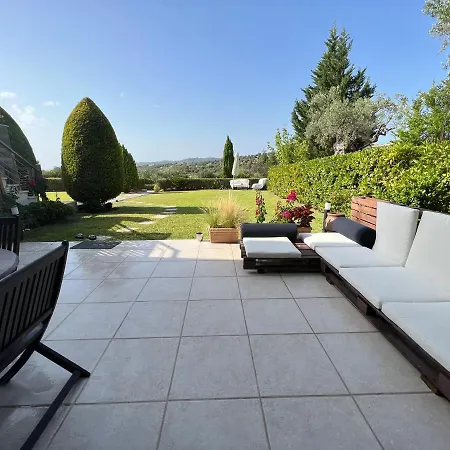 Angelo's Elegant Summer House بيت للعطل بوسيدي