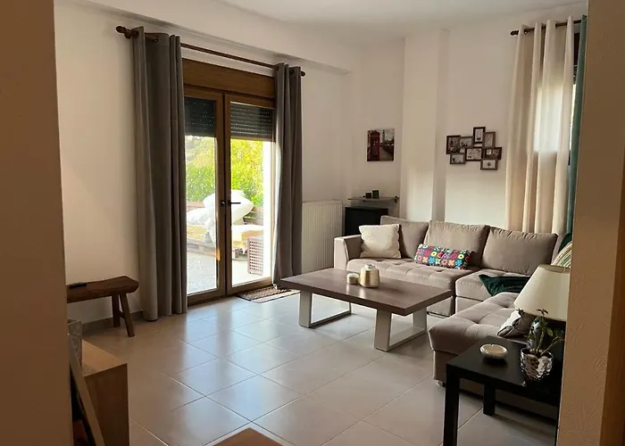 Angelo's Elegant Summer House *