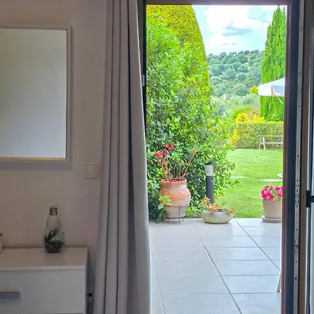 Vakantiehuis Angelo's Elegant Summer House